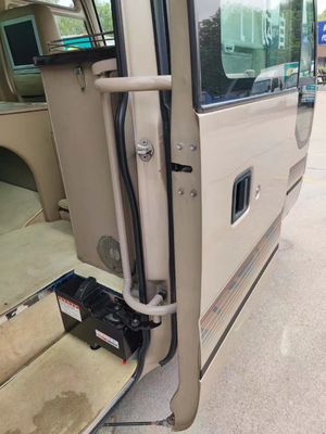 23 kursi Bus bekas dengan transmisi manual jendela penyegelan