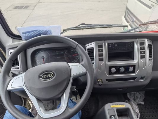 Truk kargo bekas berbaris tunggal BYD T5A4.5T4.03 Meter Truk ringan tipe kotak listrik murni