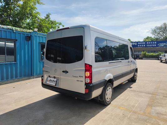 Mini Bus Bekas JAC 14 Kursi Van Penumpang Bekas dengan Standar Emisi Euro 6 dan Jarak Sumbu Roda 3570mm
