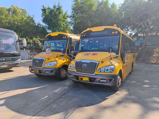 34 kursi YuTong bus sekolah bekas bahan bakar diesel dengan mesin V6