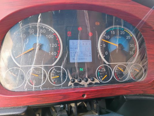34 kursi YuTong bus sekolah bekas bahan bakar diesel dengan mesin V6