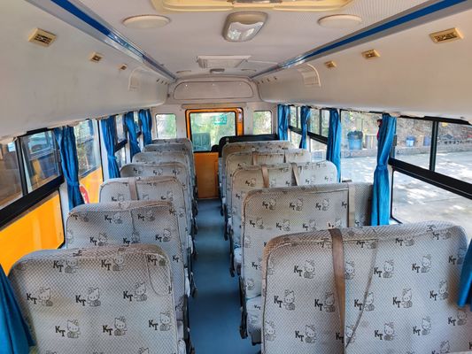34 kursi YuTong bus sekolah bekas bahan bakar diesel dengan mesin V6