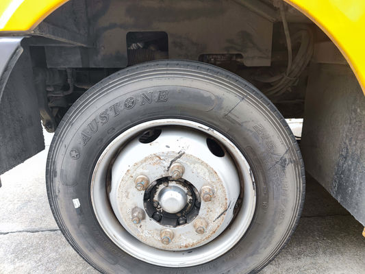 Diesel second hand school van 36 kursi Bus bekas Yutong LHD Posisi kemudi
