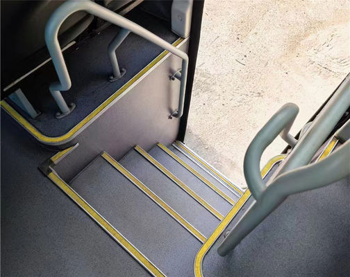 25 kursi -59 kursi Bus bekas dengan transmisi manual