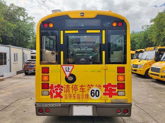Yutong 41 kursi bus sekolah bekas bahan bakar diesel diproduksi pada bulan Agustus 2014