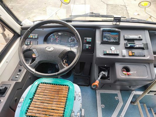 Shangrao Bus Sekolah Bekas 51 Kursi Diesel Bahan Bakar Bus Sekolah Lama