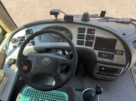 Bus Yutong yang digunakan tahan lama 47 kursi LHD Bus wisata bekas dengan 2 pintu