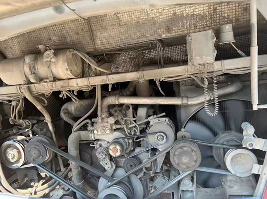 Bus Yutong yang digunakan tahan lama 47 kursi LHD Bus wisata bekas dengan 2 pintu