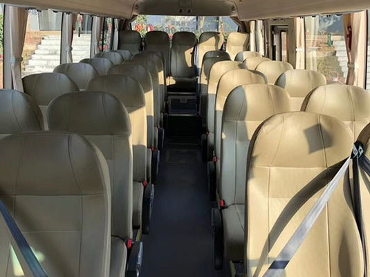 Bus penumpang bekas Yutong 33 kursi dengan transmisi manual