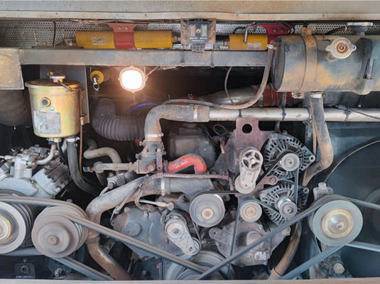 Bus Penumpang Bekas dengan Setir Kiri Tersisa 55-60 Kursi, Isi Silinder 9726ml, dan Tenaga Mesin 247kw