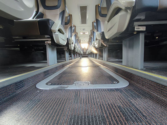 Bus Bekas Mewah Warna Merah Muda Euro 5 LHD Diesel Bekas untuk Dijual