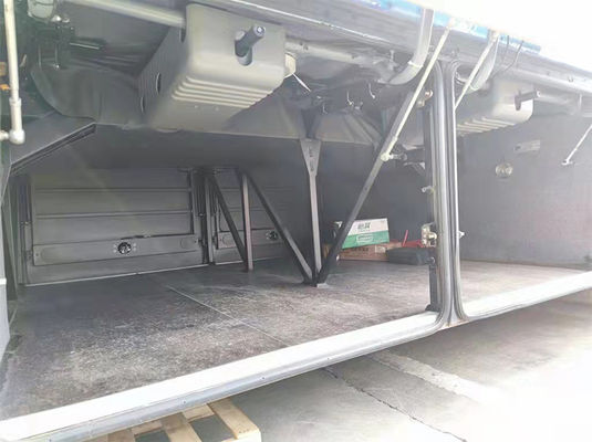 Euro 5 Bus Kereta bekas 46 kursi Transmisi manual Kereta tangan kedua dengan 2 pintu