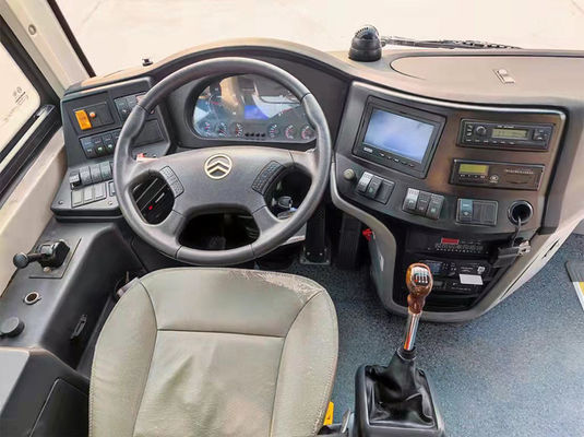 2 Pintu Digunakan Pengemudi Kiri Bus Diesel Bermotor 47 Kursi Bus Penumpang Digunakan