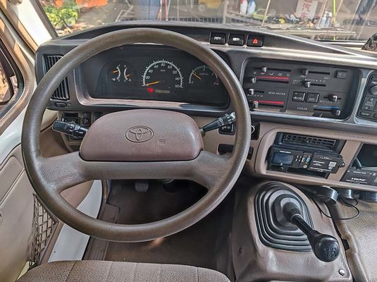 20 kursi Bus Toyota bekas 120 Km/H LHD Bus bekas pengemudi kiri