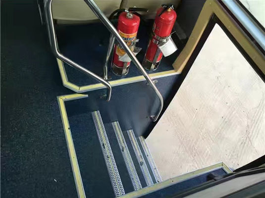 Bus penumpang mesin Yucai 47 kursi Transmisi manual Bus kota bekas