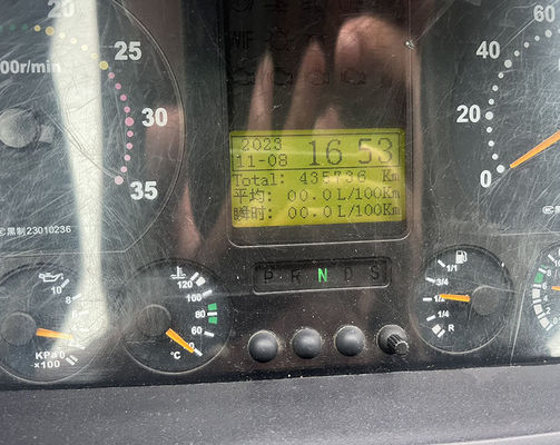 12m 57 kursi LHD Bus bekas Mesin Diesel Bus 1 pintu Bus komersial bekas