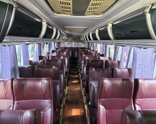 Higer 54seats LHD Euro 5 Second Hand Coach Bus Transportasi yang dapat diandalkan Bus wisata bekas