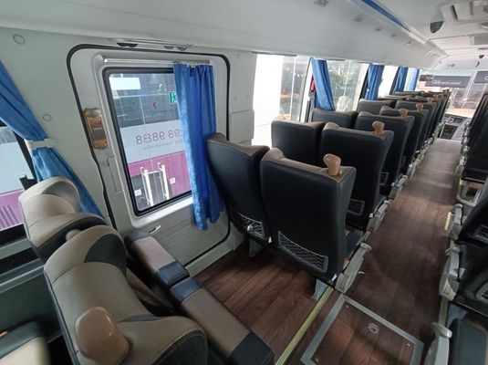 Bus 50 kursi Bus bus bekas dengan mesin diesel 220kw