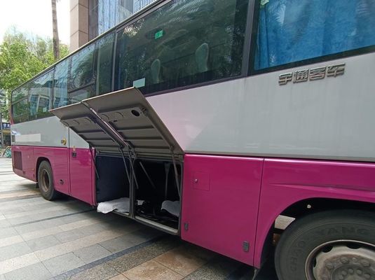 Bus Yutong 50 kursi Bus bekas Diesel Daya 220kw Bus bus bekas