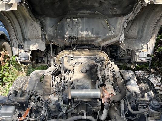 Isuzu Kargo Truk bekas ELF 700p 4x2 4x4 Truk Ringan Truk Diesel Truk bekas