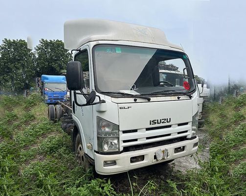 Truk bekas Isuzu ELF 600p Truk kargo 4KH1 Mesin Diesel Dan bodi putih