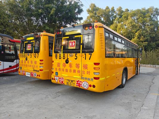Bus Sekolah Bekas KLQ6106XQE4 Buatan China dengan Mesin Diesel 56 Tempat Duduk, Kemudi Kiri