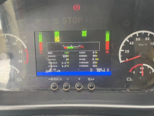 Bus Listrik Murni KING LONG Putih 11 Meter 48 Tempat Duduk Dilengkapi Baterai CATL