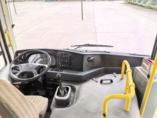 Bus diesel hijau bekas, 8 meter, setir kiri