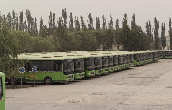 Bus Bekas Mesin Depan Yuchai 19/60-Kursi dengan Kapasitas 3767 ml untuk Transportasi Lancar
