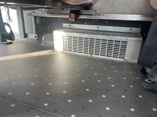 Bus Kuning King Long Bekas: Tata Letak 63 Tempat Duduk, Mesin Yuchai & Transmisi Manual